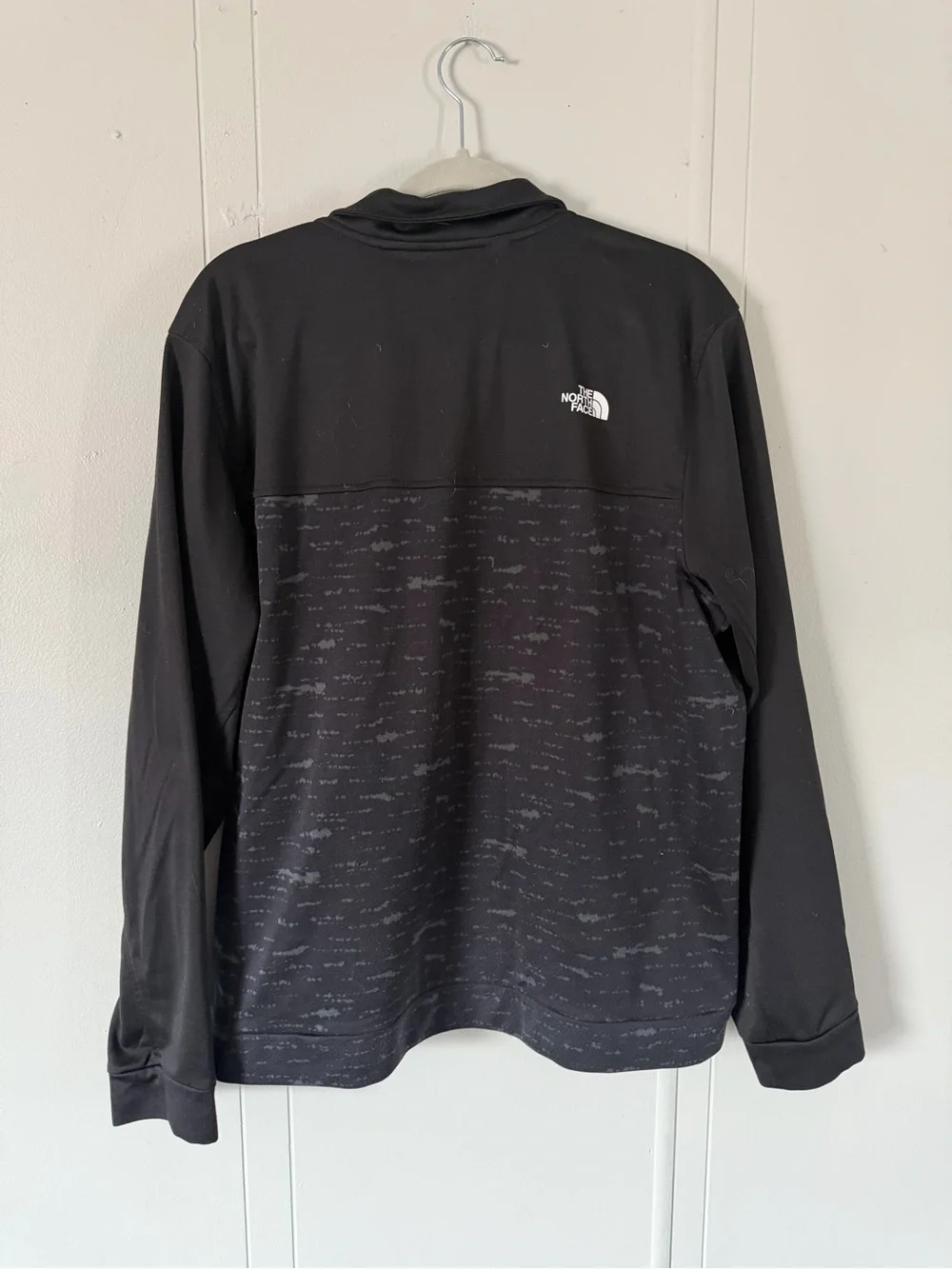The North Face Black Lightweight Full‑Zip Shirt Jacket